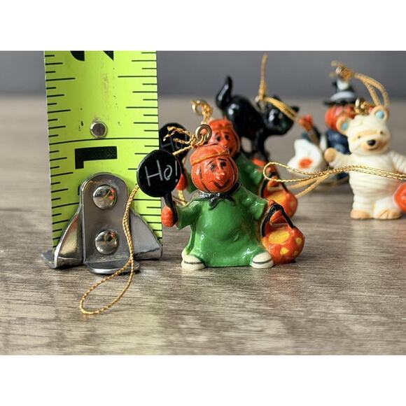 1" VTG HALLOWEEN ORNAMENTS BLACK CATS Ghosts WITCH Teddy Bears Pumpkin FLOCKED - Picture 8 of 8